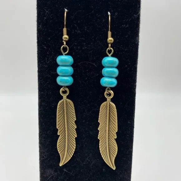 Turquoise Leaf 🍂 Earrings - Picture 1 of 1
